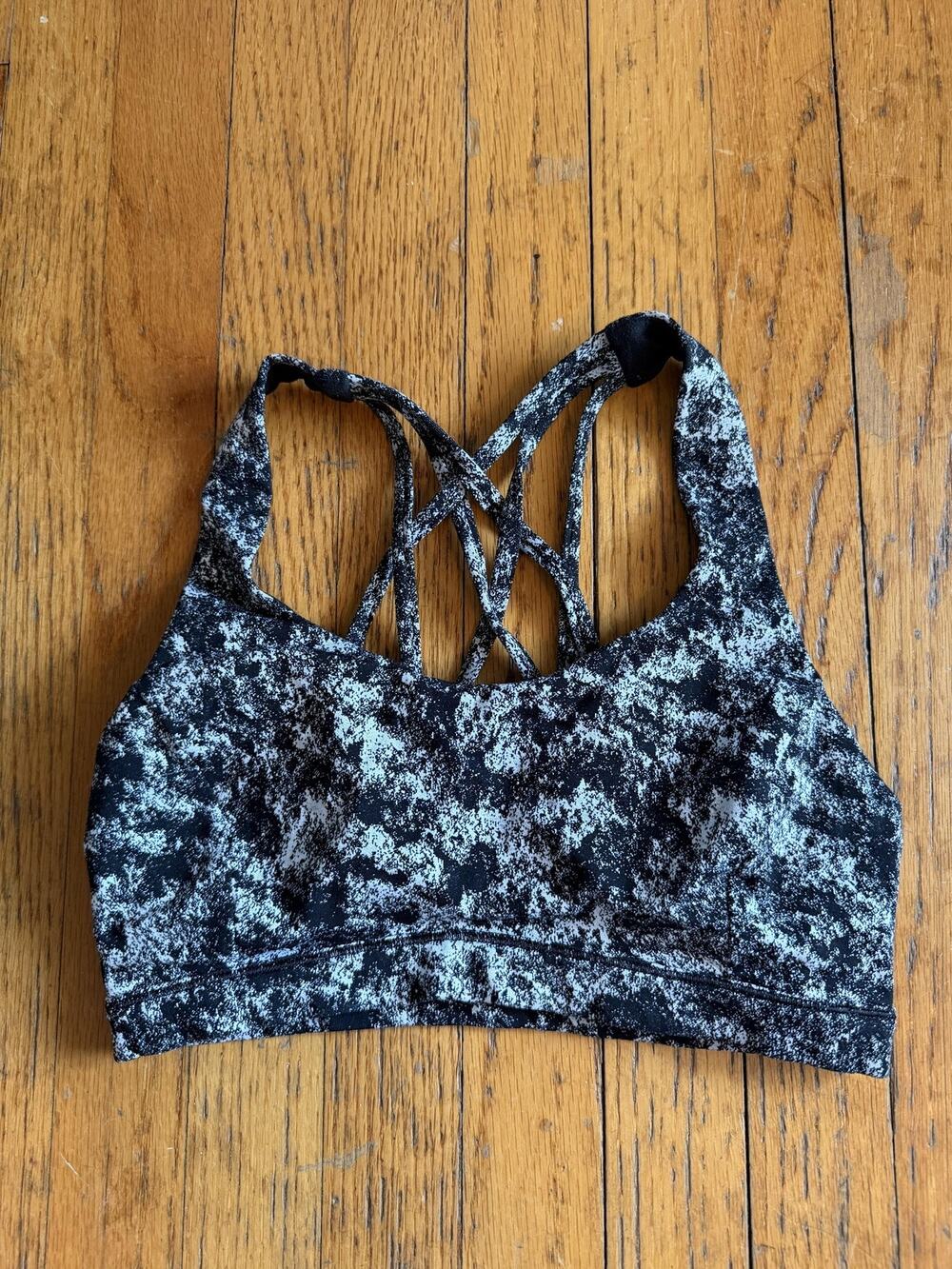Lululemon Sports Bra Womens 8 Black White Strappy Crossback Yoga Top Activewear